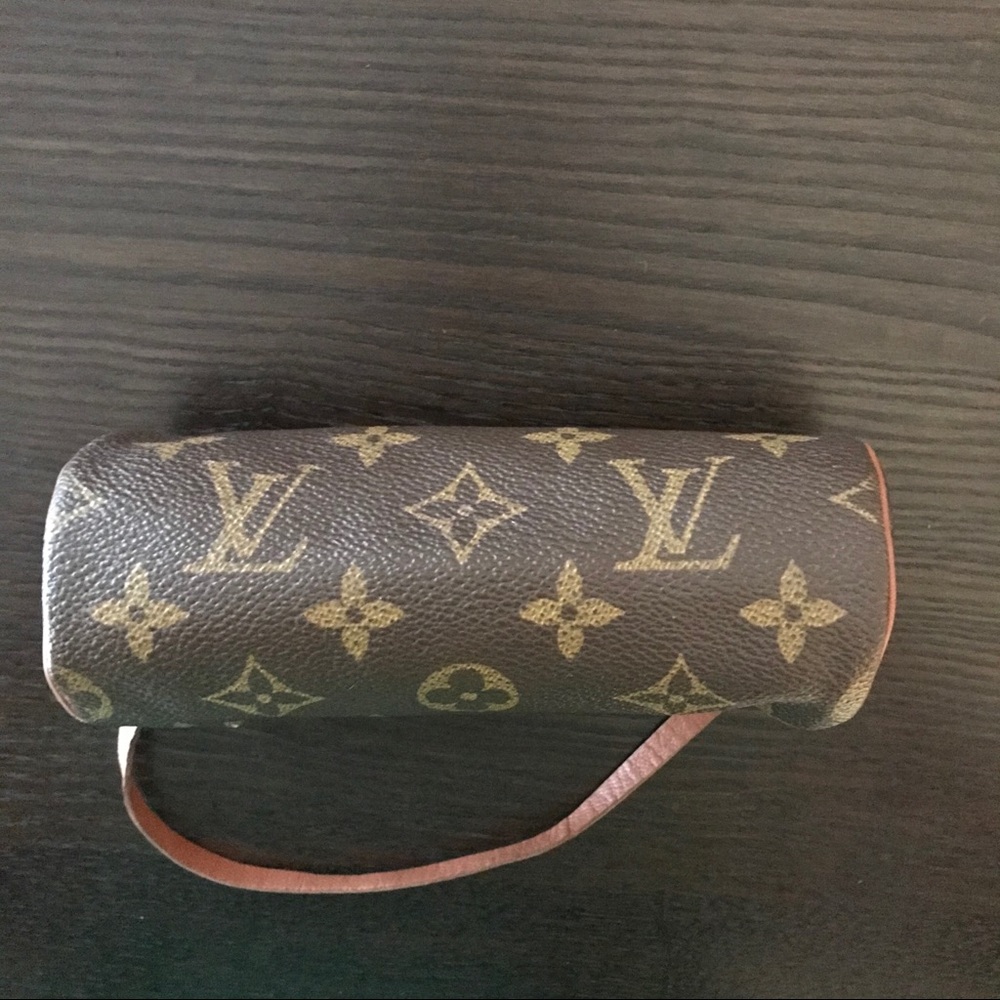 LOUIS VUITTON MINI PAPILLON/ BARREL BAG - Picture 6 of 9